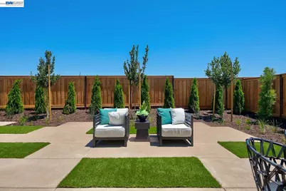 1312 Parkcrest Circle, Manteca, CA 95336 - Photo 41
