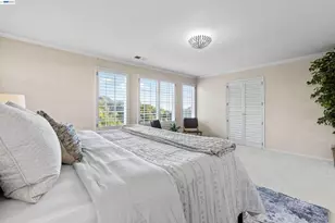 4636 Redwood Rd, Oakland, CA 94619 - Photo 19