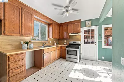 360 Warwick Ave, San Leandro, CA 94577 - Photo 9