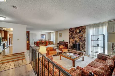 5861 Balmoral Dr, Oakland, CA 94619 - Photo 5