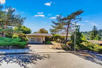 5861 Balmoral Dr, Oakland, CA 94619 - Photo 3