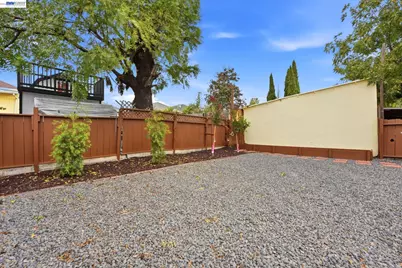 1725 38th Ave, Oakland, CA 94601 - Photo 49