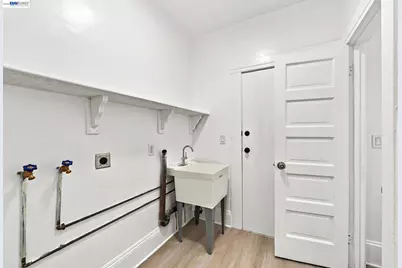 1725 38th Ave, Oakland, CA 94601 - Photo 39