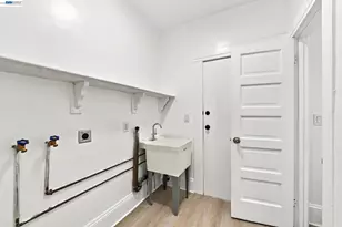 1725 38th Ave, Oakland, CA 94601 - Photo 39