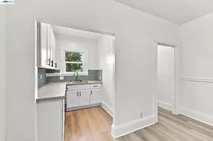 1725 38th Ave, Oakland, CA 94601 - Photo 27