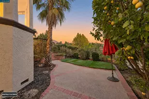 2153 Bluerock Cir, Concord, CA 94521 - Photo 41