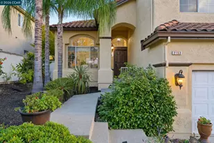 2153 Bluerock Cir, Concord, CA 94521 - Photo 3