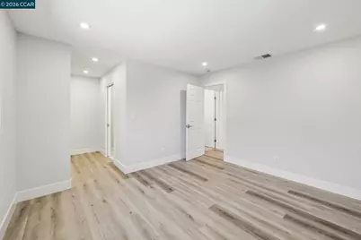 3718 Hillsborough Dr, Concord, CA 94520 - Photo 21