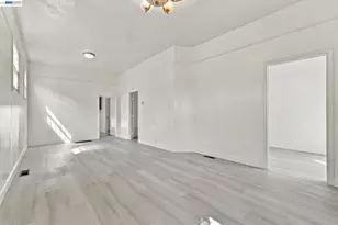 2207 13th Ave, Oakland, CA 94606 - Photo 11
