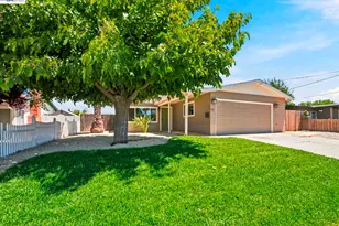 54 Lakeview Dr, Bay Point, CA 94565 - Photo 1