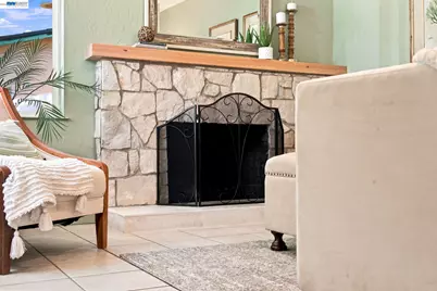 54 Lakeview Drive, Bay Point, CA 94565 - Photo 9