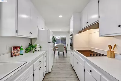 135 Teddy Drive, Union City, CA 94587 - Photo 5