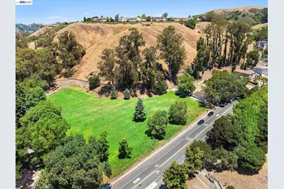 7892 Pineville Cir, Castro Valley, CA 94552 - Photo 87