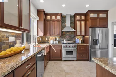 7892 Pineville Cir, Castro Valley, CA 94552 - Photo 19