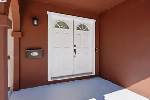 3247 Round Hill Dr, Hayward, CA 94542 - Photo 5