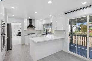 3247 Round Hill Dr, Hayward, CA 94542 - Photo 13
