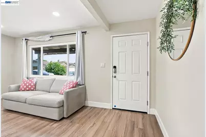 25531 Scripps St, Hayward, CA 94545 - Photo 7
