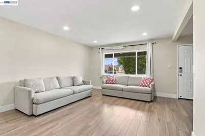 25531 Scripps St, Hayward, CA 94545 - Photo 5