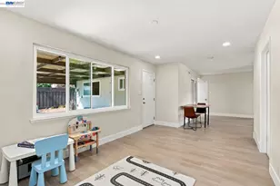 25531 Scripps St, Hayward, CA 94545 - Photo 9