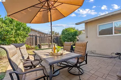 6933 Cedar Ln, Dublin, CA 94568 - Photo 17