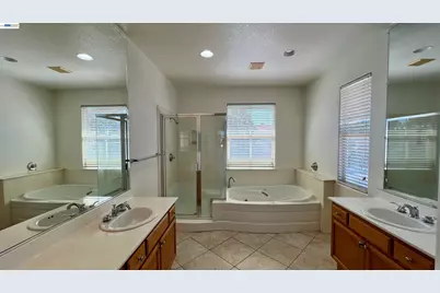 1913 Mount Stakes Ct, Antioch, CA 94531 - Photo 19