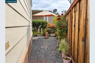 121 Leanne Ln, Concord, CA 94518 - Photo 15