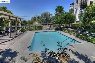 665 Dartmore Ln, Hayward, CA 94544 - Photo 33