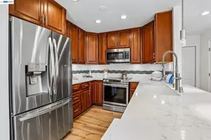 2129 Delucchi Dr, Pleasanton, CA 94588 - Photo 11