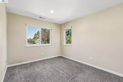2129 Delucchi Dr, Pleasanton, CA 94588 - Photo 19