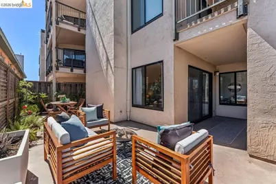 322 Hanover Ave #212, Oakland, CA 94606 - Photo 1
