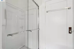 110 California Ave, San Leandro, CA 94577 - Photo 23
