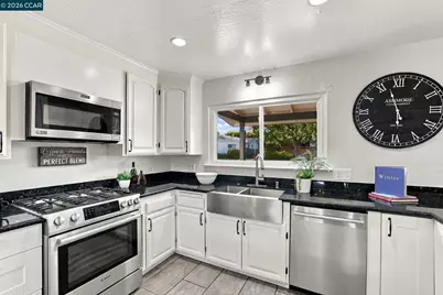 3961 Mulberry Drive, Concord, CA 94519 - Photo 11