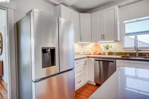 920 55th St, Oakland, CA 94608 - Photo 13