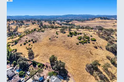 4384 Mountainview Dr, Lakeport, CA 95453 - Photo 9