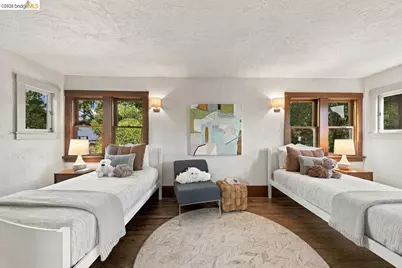 2705 Walker St, Berkeley, CA 94705 - Photo 29