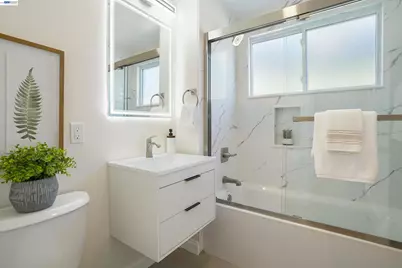 939 Bradley Dr, Daly City, CA 94015 - Photo 19