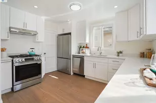 939 Bradley Dr, Daly City, CA 94015 - Photo 15