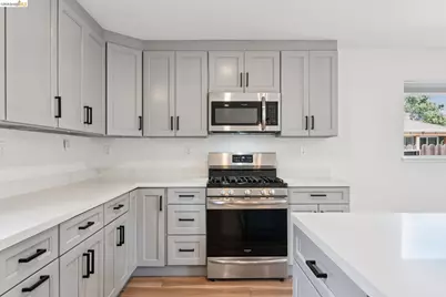 1300 Evergreen Dr., Concord, CA 94520 - Photo 21