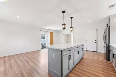 1300 Evergreen Dr., Concord, CA 94520 - Photo 17