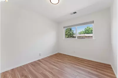 1300 Evergreen Dr., Concord, CA 94520 - Photo 31