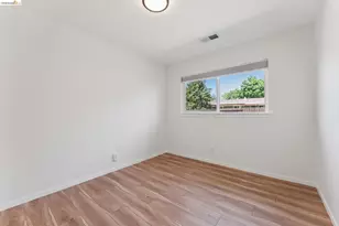 1300 Evergreen Dr, Concord, CA 94520 - Photo 31