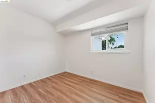 1300 Evergreen Dr, Concord, CA 94520 - Photo 29