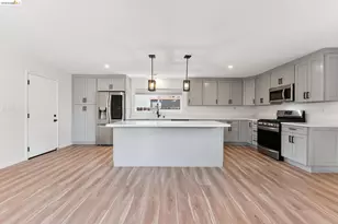 1300 Evergreen Dr, Concord, CA 94520 - Photo 13