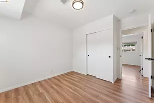 1300 Evergreen Dr, Concord, CA 94520 - Photo 27