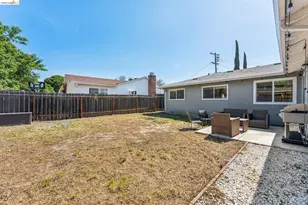 1300 Evergreen Dr, Concord, CA 94520 - Photo 49