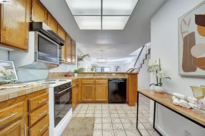 14407 Seagate Drive, San Leandro, CA 94577 - Photo 11