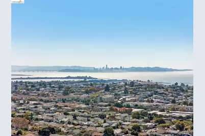 7201 Gladys Avenue, El Cerrito, CA 94530 - Photo 47