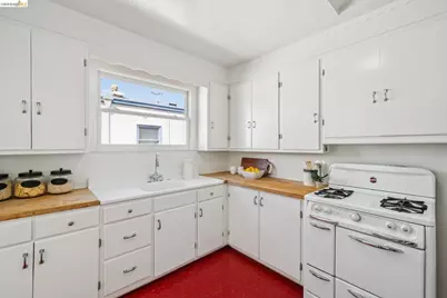 5819 Patton Street, Oakland, CA 94618 - Photo 11
