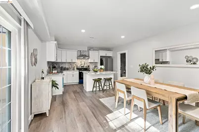 6105 Oakdale Ave, Oakland, CA 94605 - Photo 15