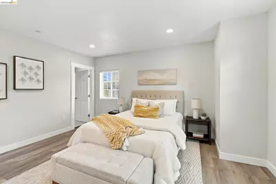 6105 Oakdale Ave, Oakland, CA 94605 - Photo 31